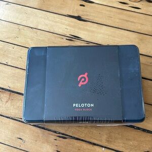 NWT Peloton Yoga block
